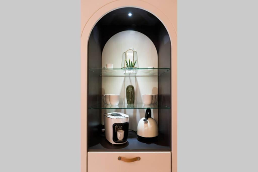 History Museum Apartment Bukares Bagian luar foto